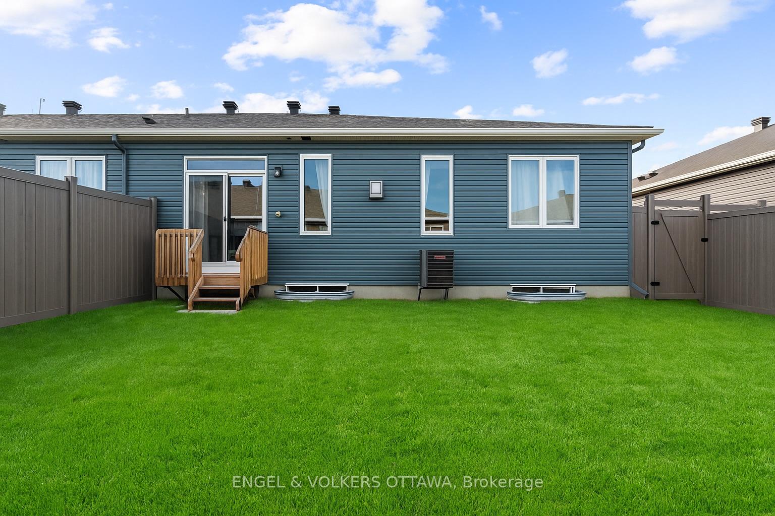 Photo 41 of 808 Companion Crescent, Ottawa, Mahogany Community — HOMEH