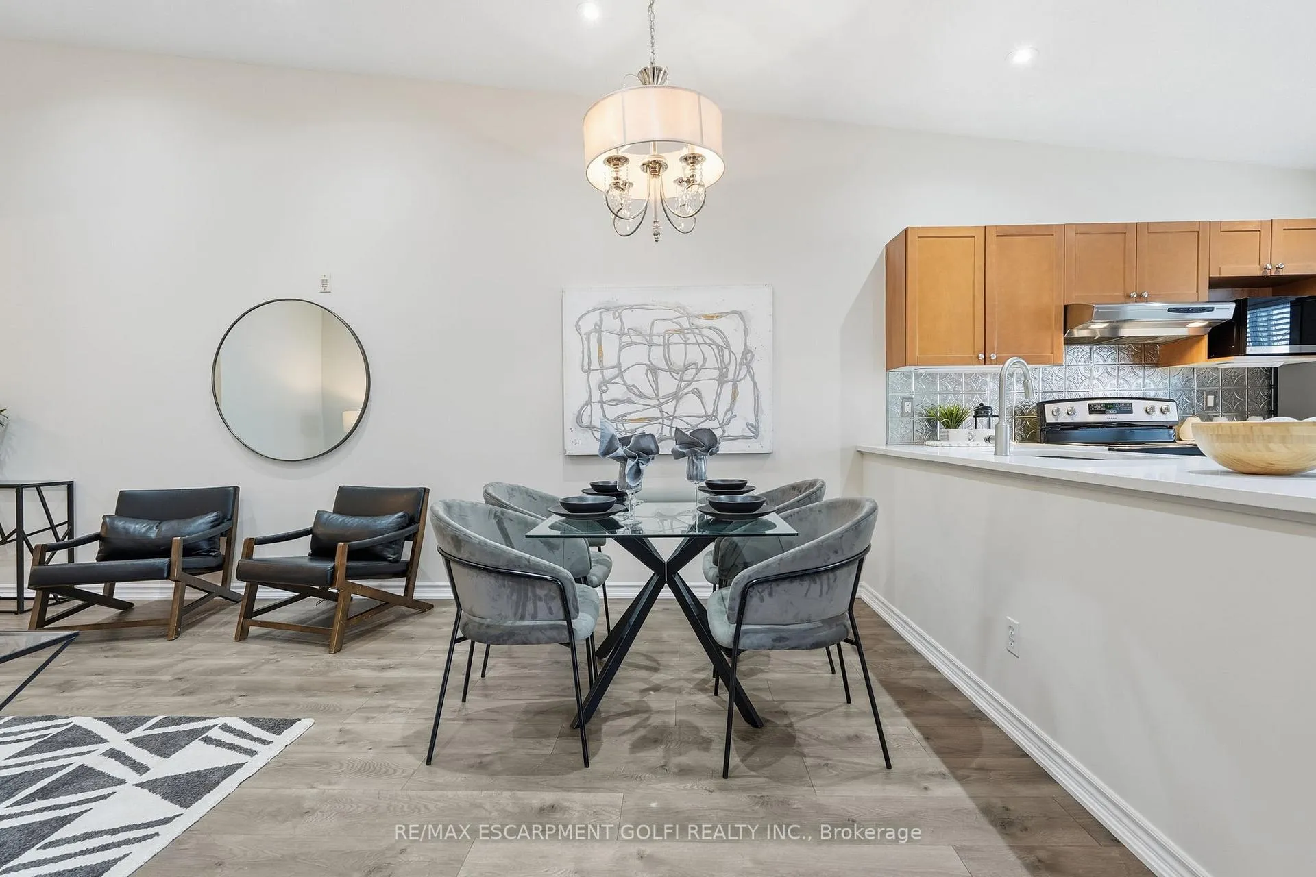 Photo 6 of Unit 411, 2035 Appleby Line, Burlington, Uptown — HOMEH