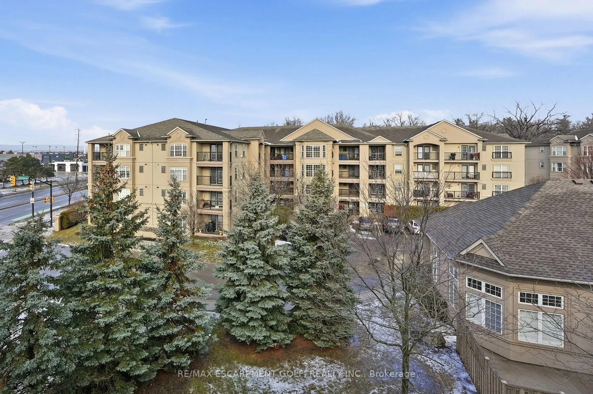 Photo 19 of Unit 411, 2035 Appleby Line, Burlington, Uptown — HOMEH