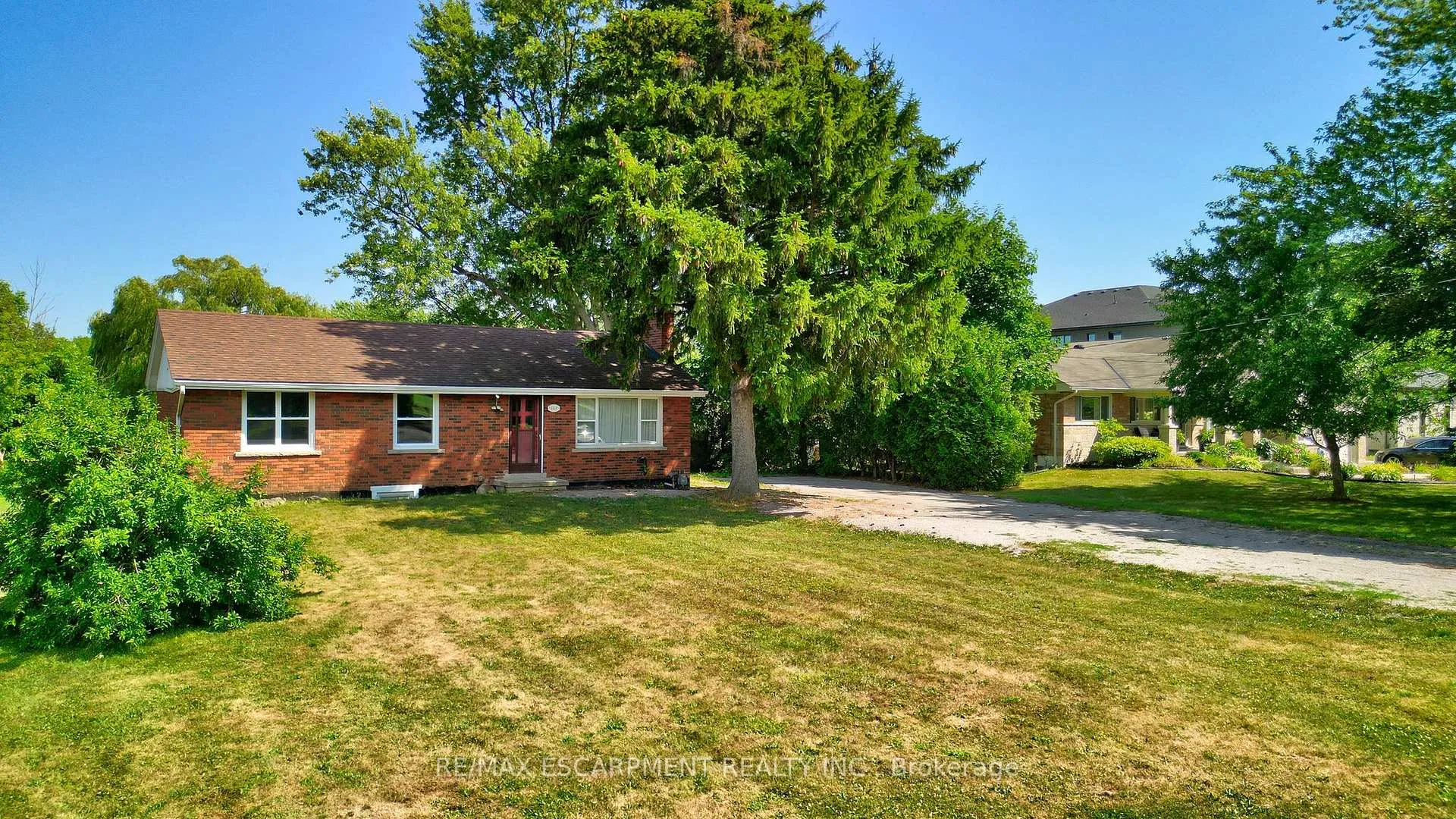 Photo 2 of 167 Miles Road, Hamilton, Rural Glanbrook — HOMEH