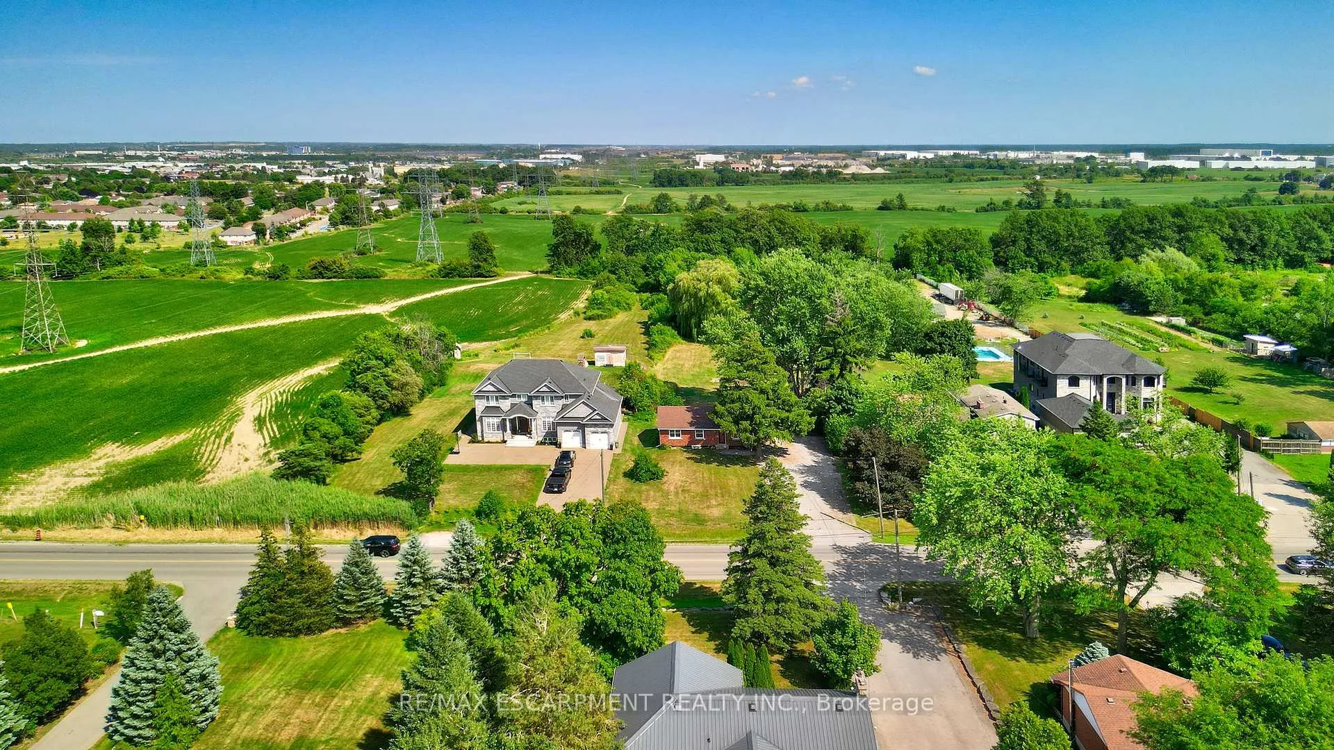 Photo 38 of 167 Miles Road, Hamilton, Rural Glanbrook — HOMEH