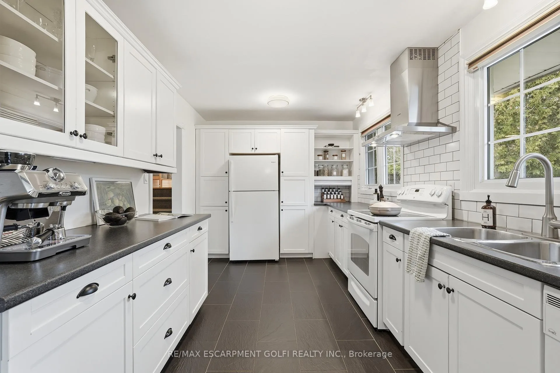Photo 5 of 227 Walden Drive, Burlington, Roseland — HOMEH