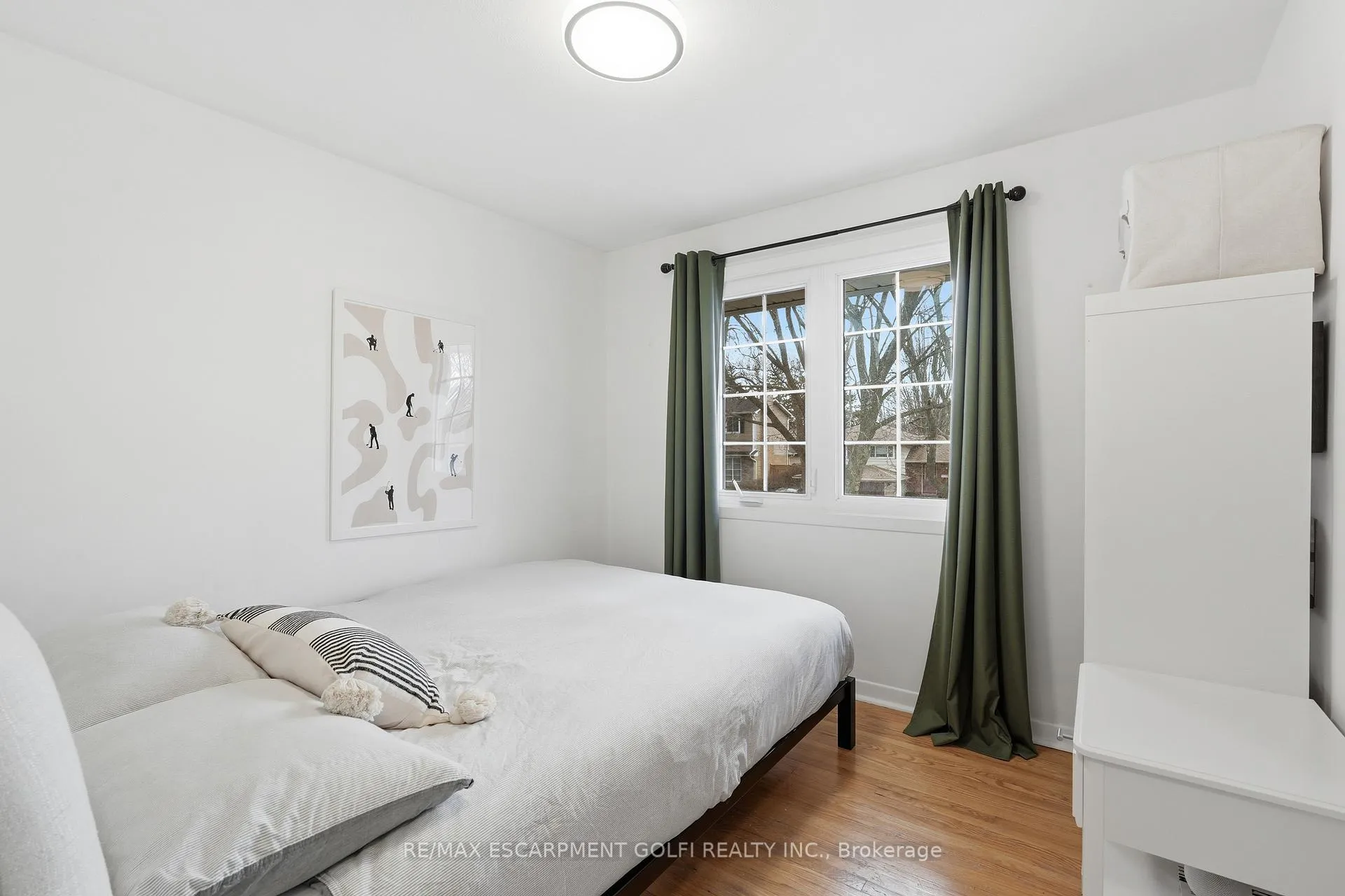Photo 11 of 227 Walden Drive, Burlington, Roseland — HOMEH