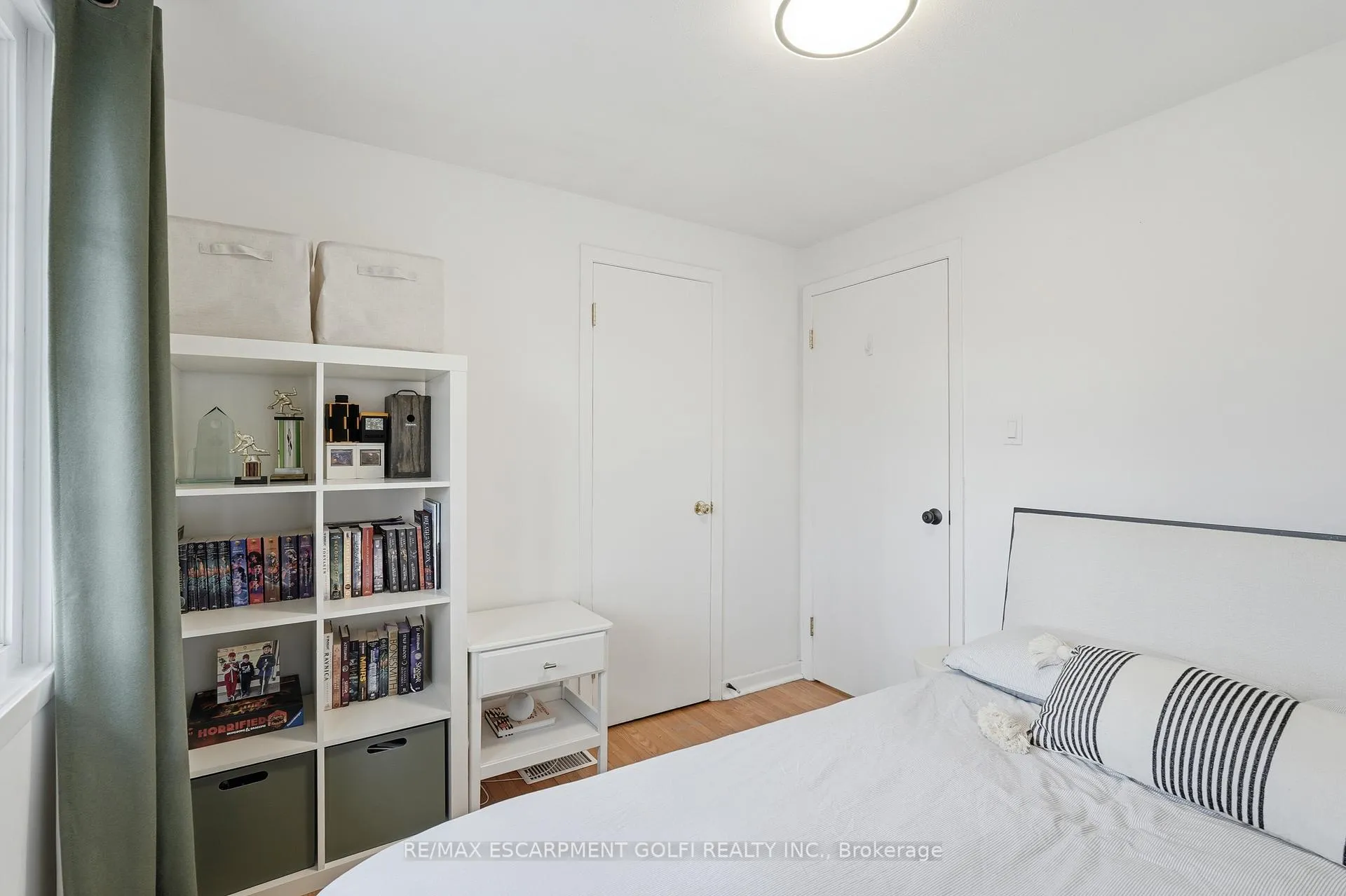 Photo 12 of 227 Walden Drive, Burlington, Roseland — HOMEH