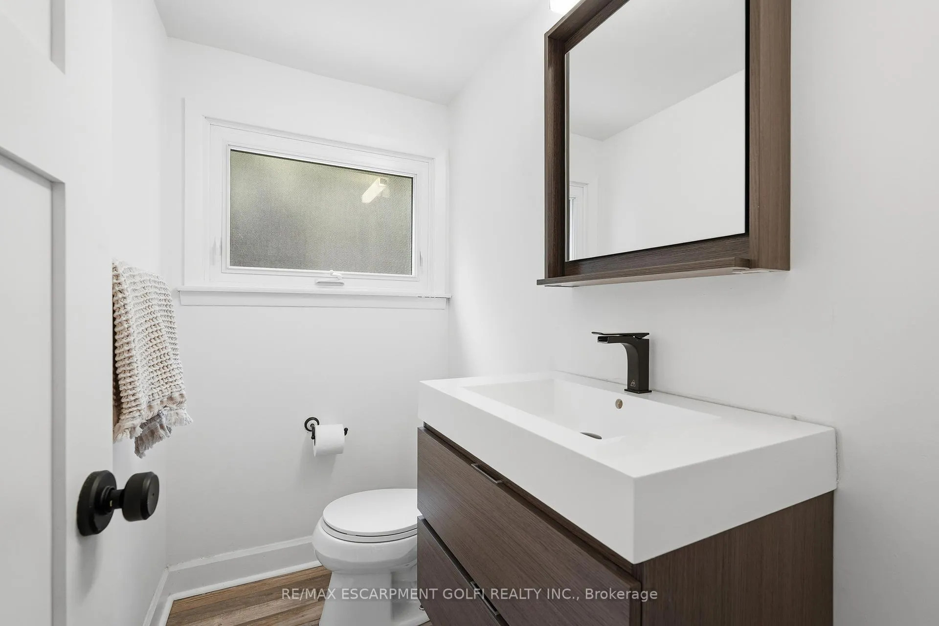 Photo 18 of 227 Walden Drive, Burlington, Roseland — HOMEH
