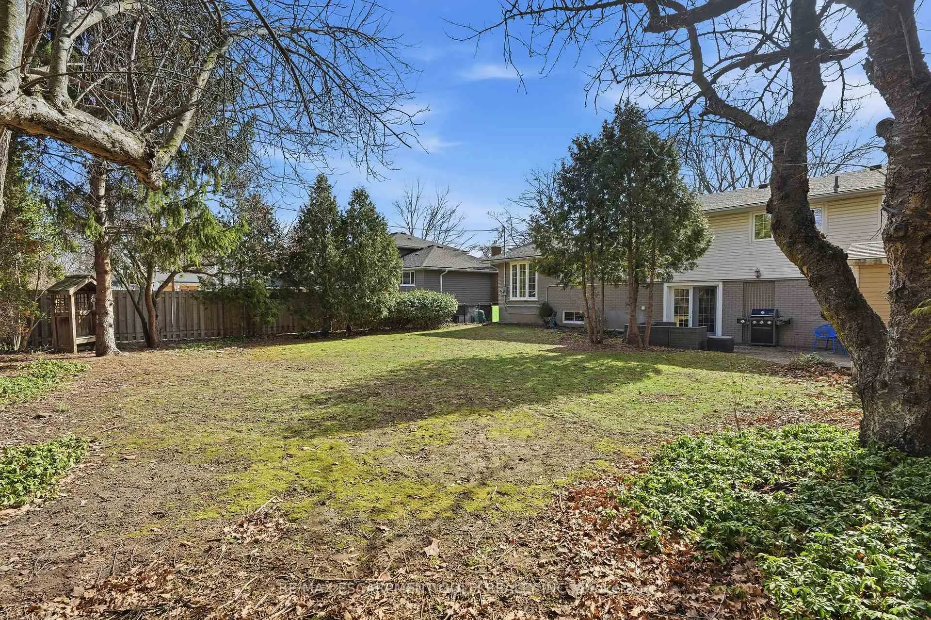 Photo 26 of 227 Walden Drive, Burlington, Roseland — HOMEH
