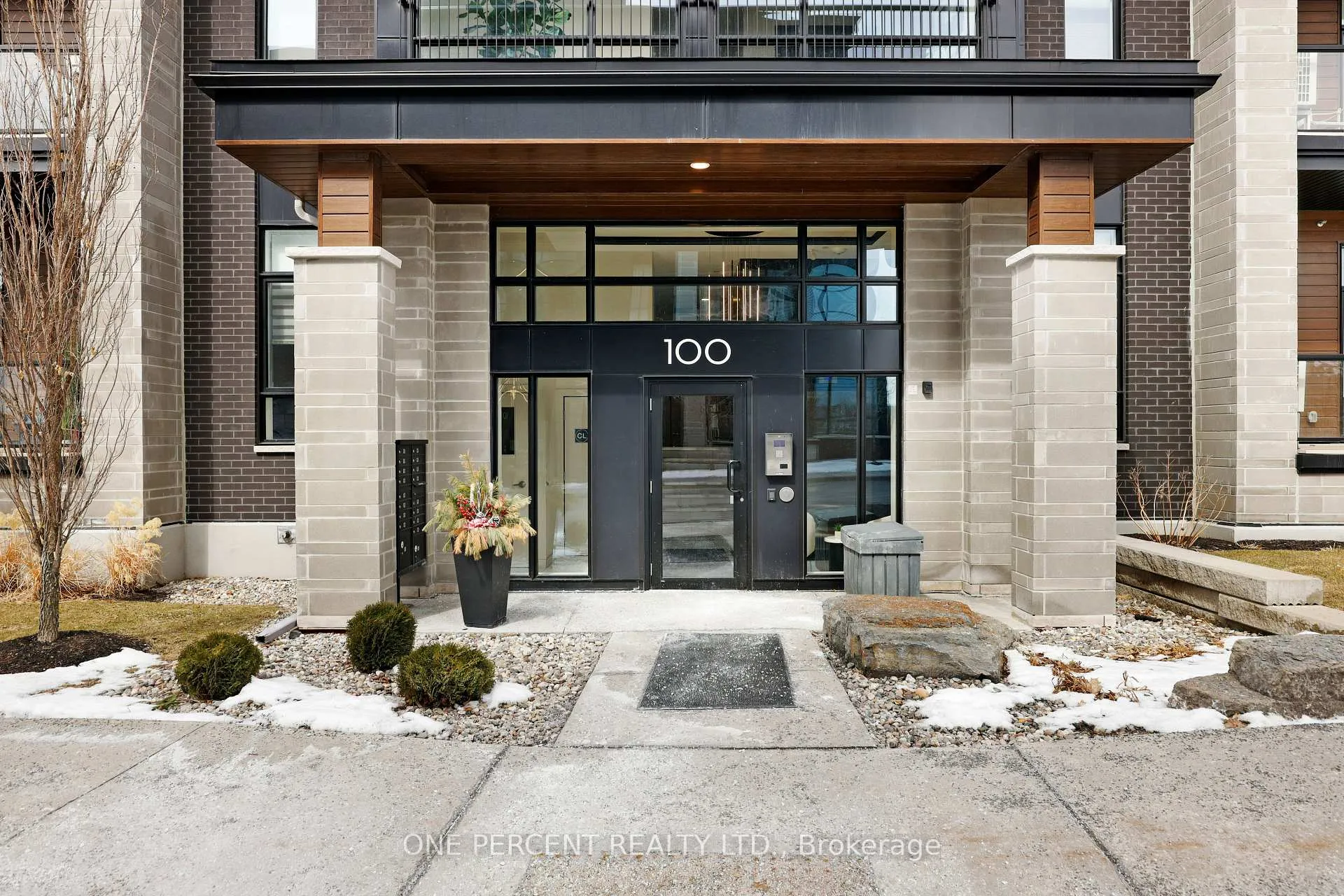 Photo 4 of Unit 15, 100 Cortile Private, Ottawa, Riverside South/Gloucester Glen — HOMEH