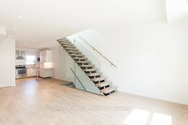 Photo 3 of Unit A, 1118 Queen Street, Toronto, Trinity-Bellwoods — HOMEH