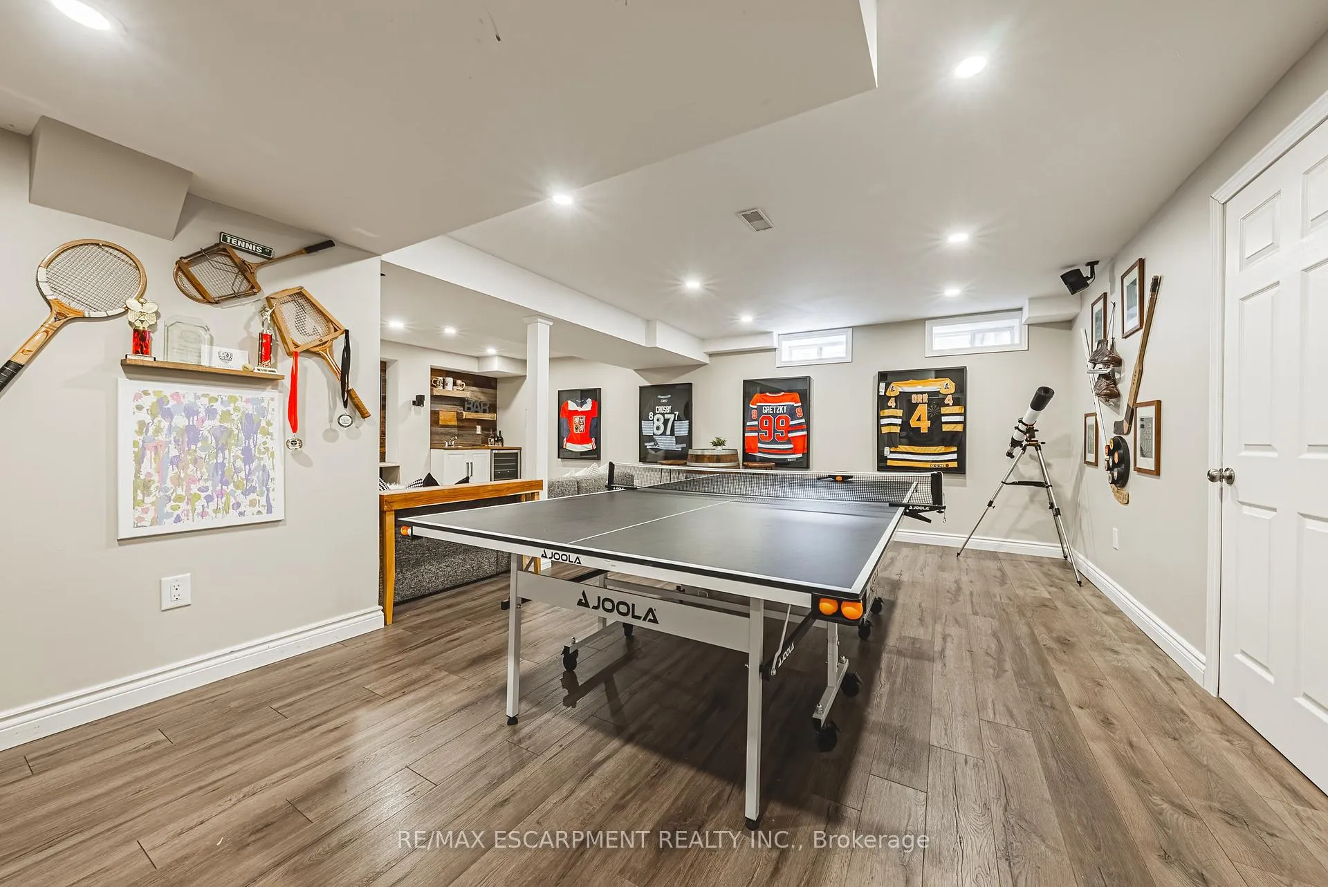 Photo 29 of 24 Stillwater Crescent, Hamilton, Waterdown — HOMEH