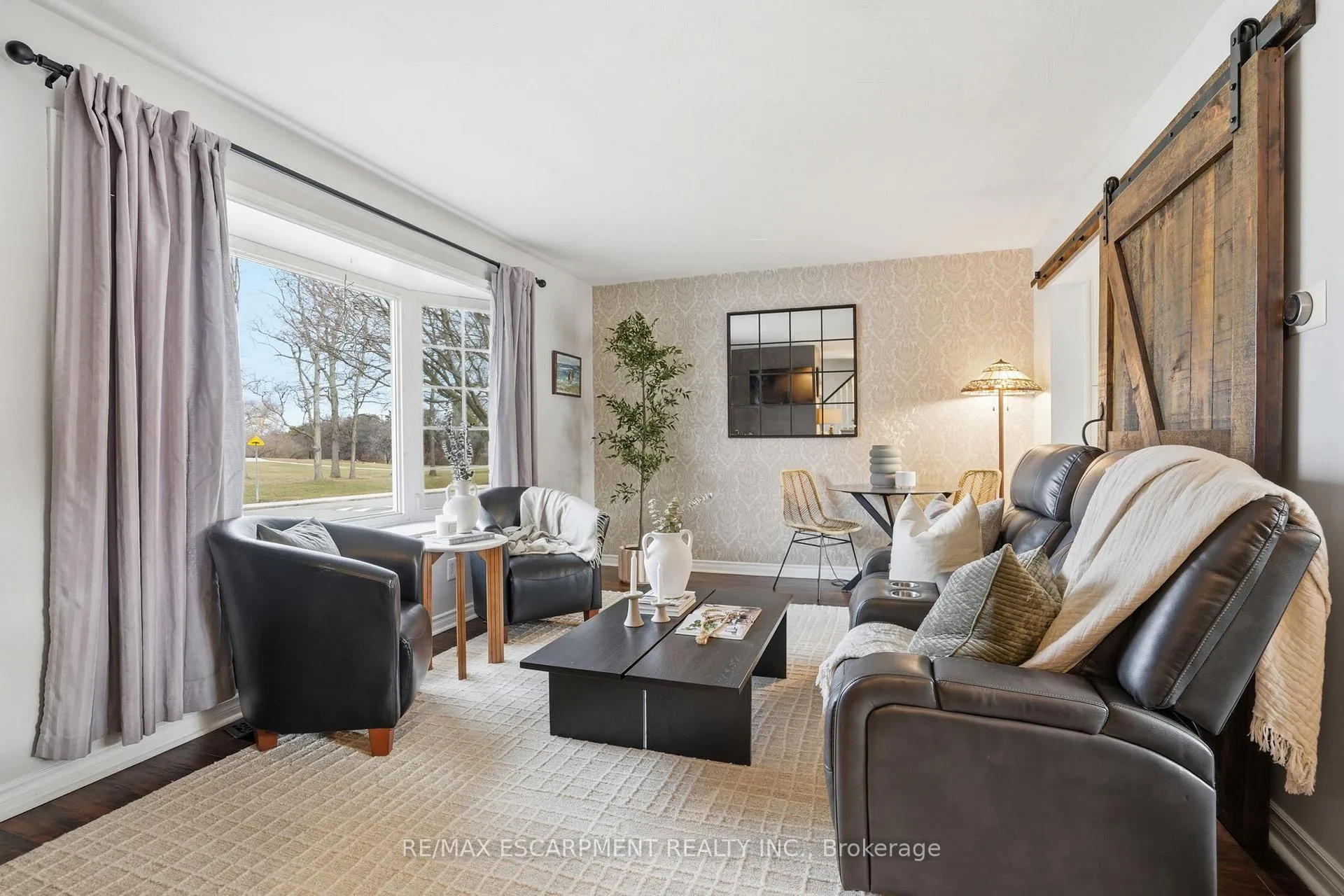 Photo 3 of 65 Rolston Drive, Hamilton, Rolston — HOMEH