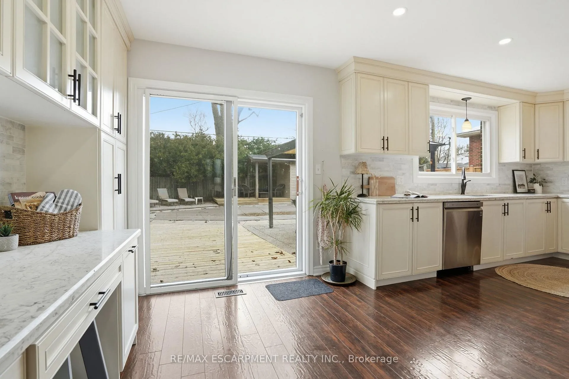 Photo 8 of 65 Rolston Drive, Hamilton, Rolston — HOMEH