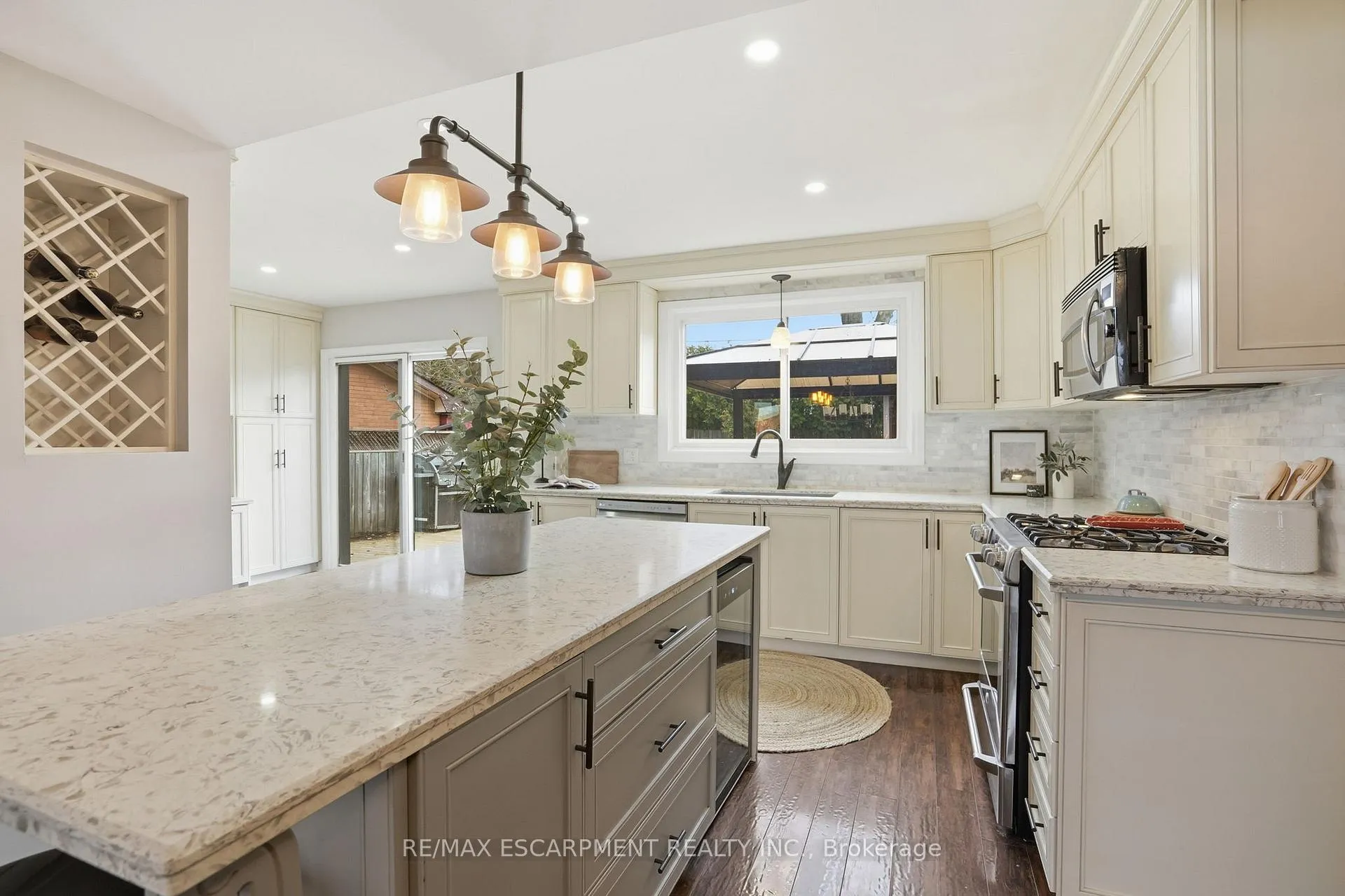 Photo 15 of 65 Rolston Drive, Hamilton, Rolston — HOMEH