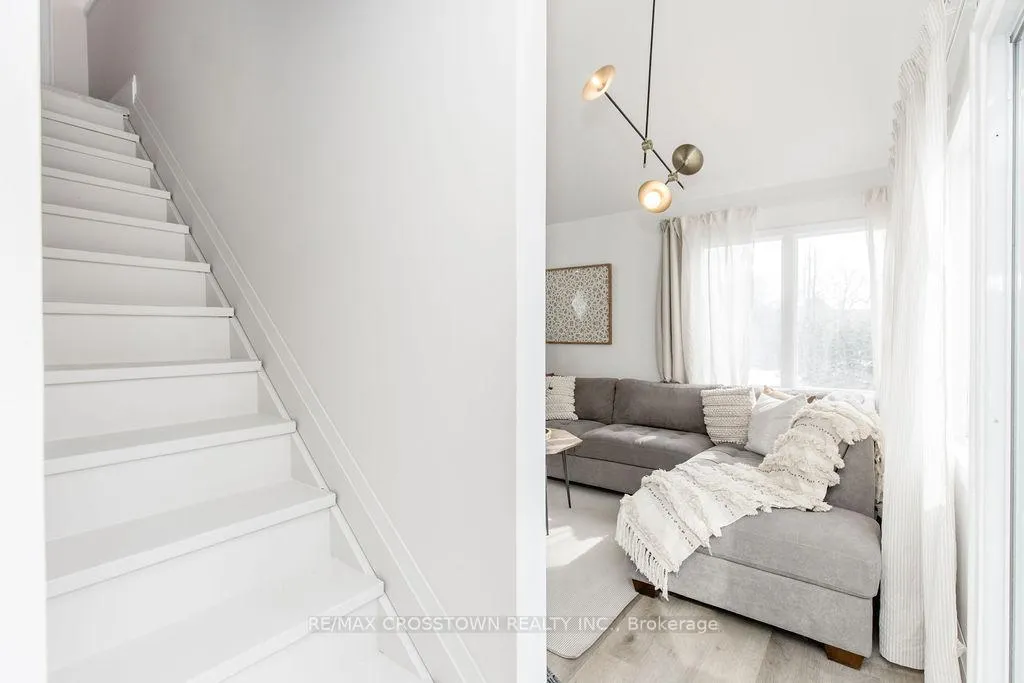 Photo 27 of 741 Cedarvale Drive, Innisfil, Lefroy — HOMEH