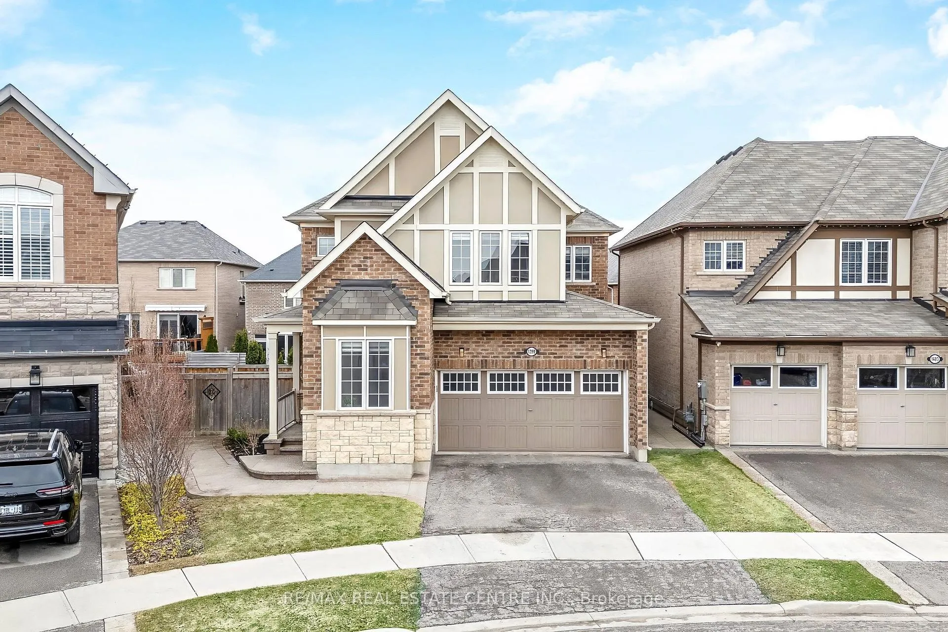 Photo 2 of 1399 Whitney Terrace, Milton, Ford — HOMEH