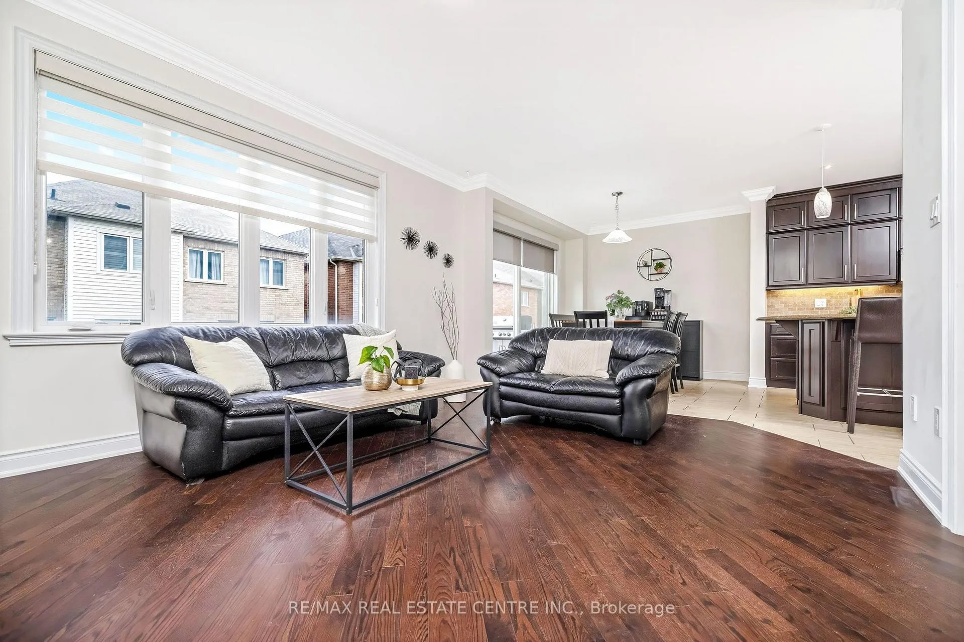 Photo 13 of 1399 Whitney Terrace, Milton, Ford — HOMEH