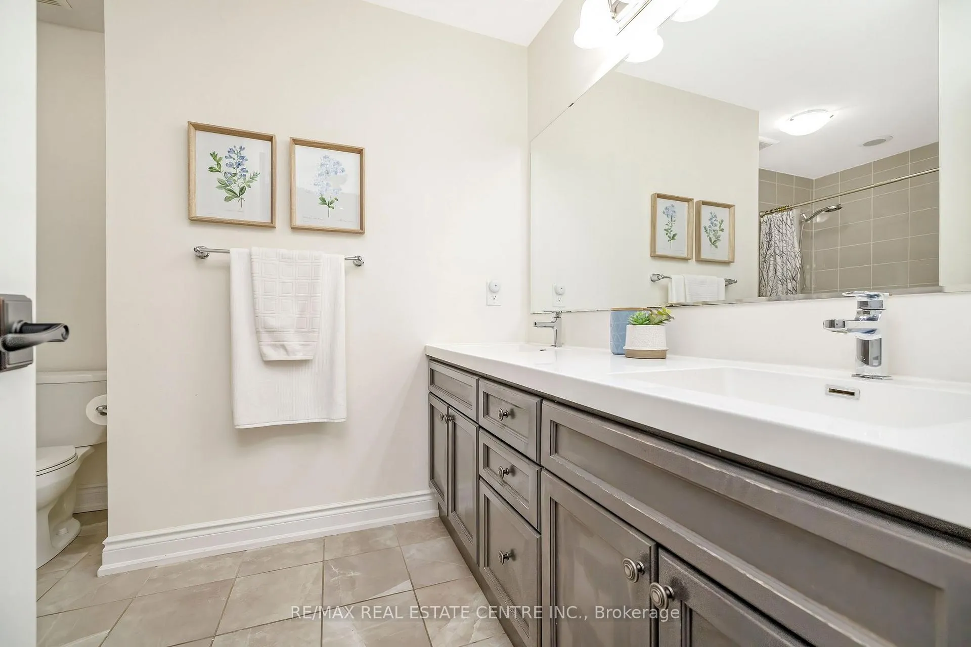 Photo 36 of 1399 Whitney Terrace, Milton, Ford — HOMEH
