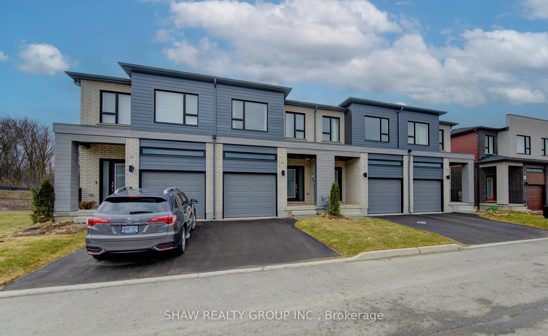Photo 2 of 29 Oak Forest Common, Cambridge — HOMEH
