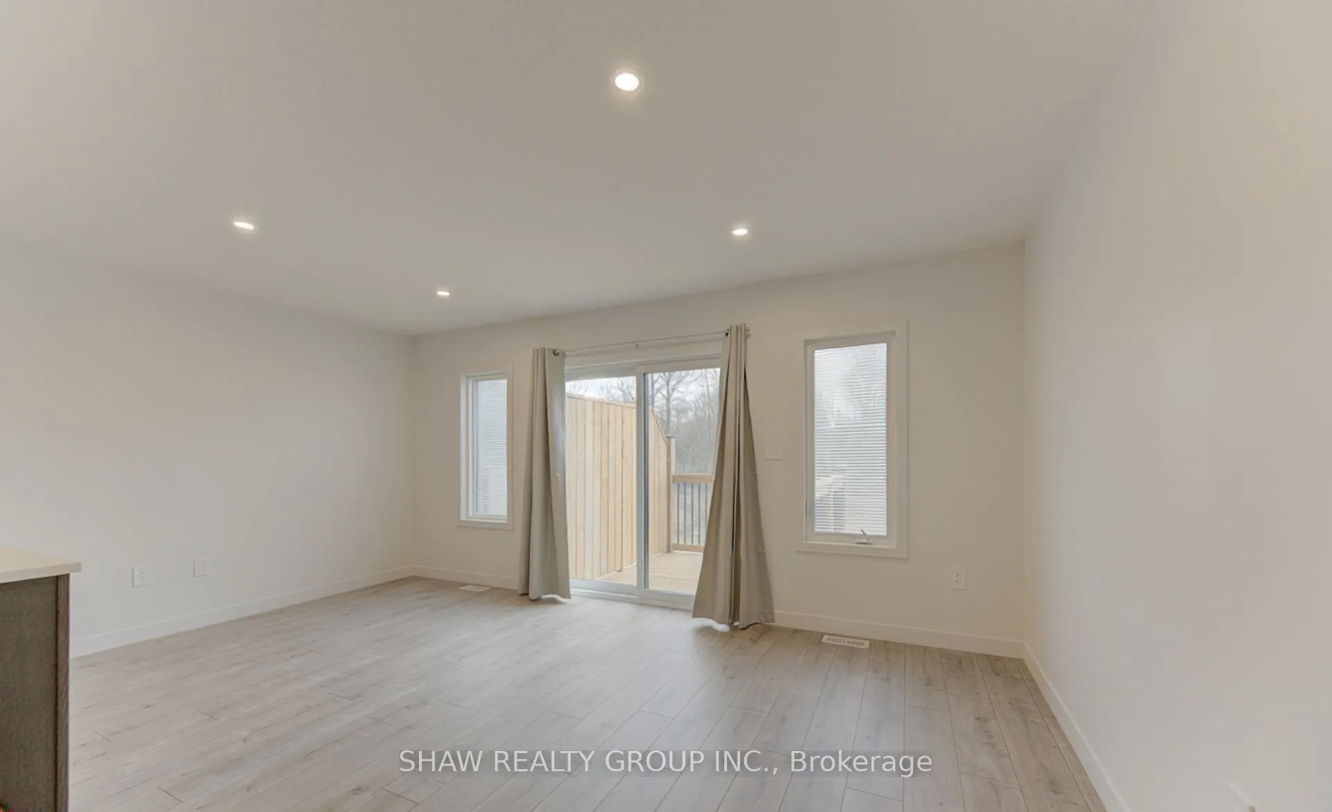 Photo 13 of 29 Oak Forest Common, Cambridge — HOMEH