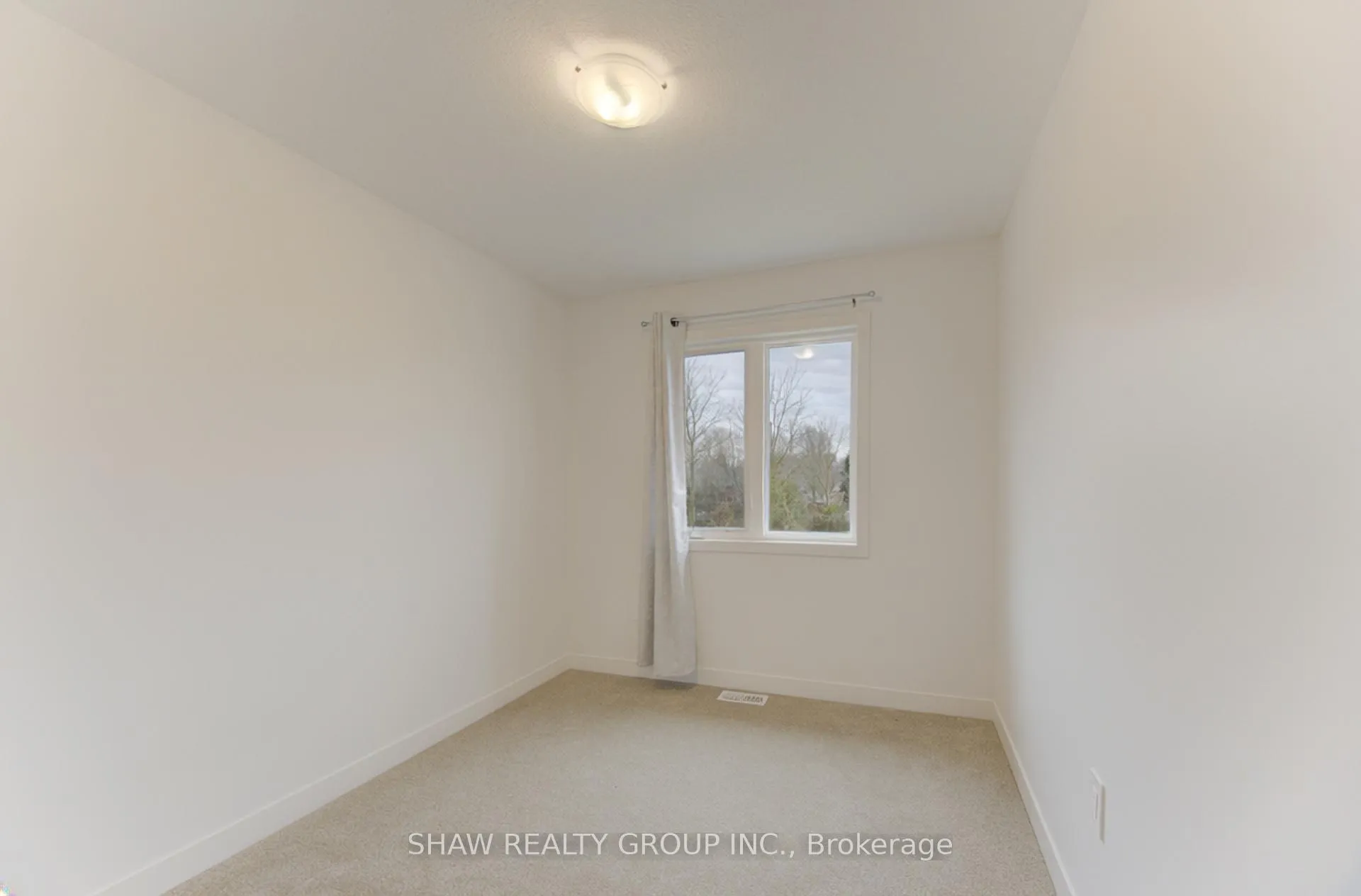 Photo 15 of 29 Oak Forest Common, Cambridge — HOMEH