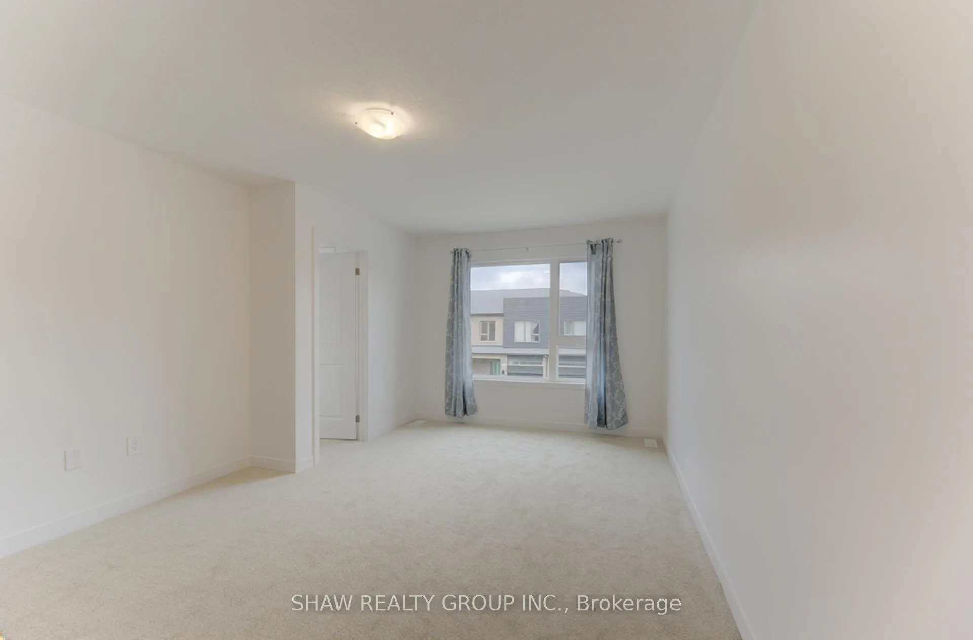 Photo 20 of 29 Oak Forest Common, Cambridge — HOMEH