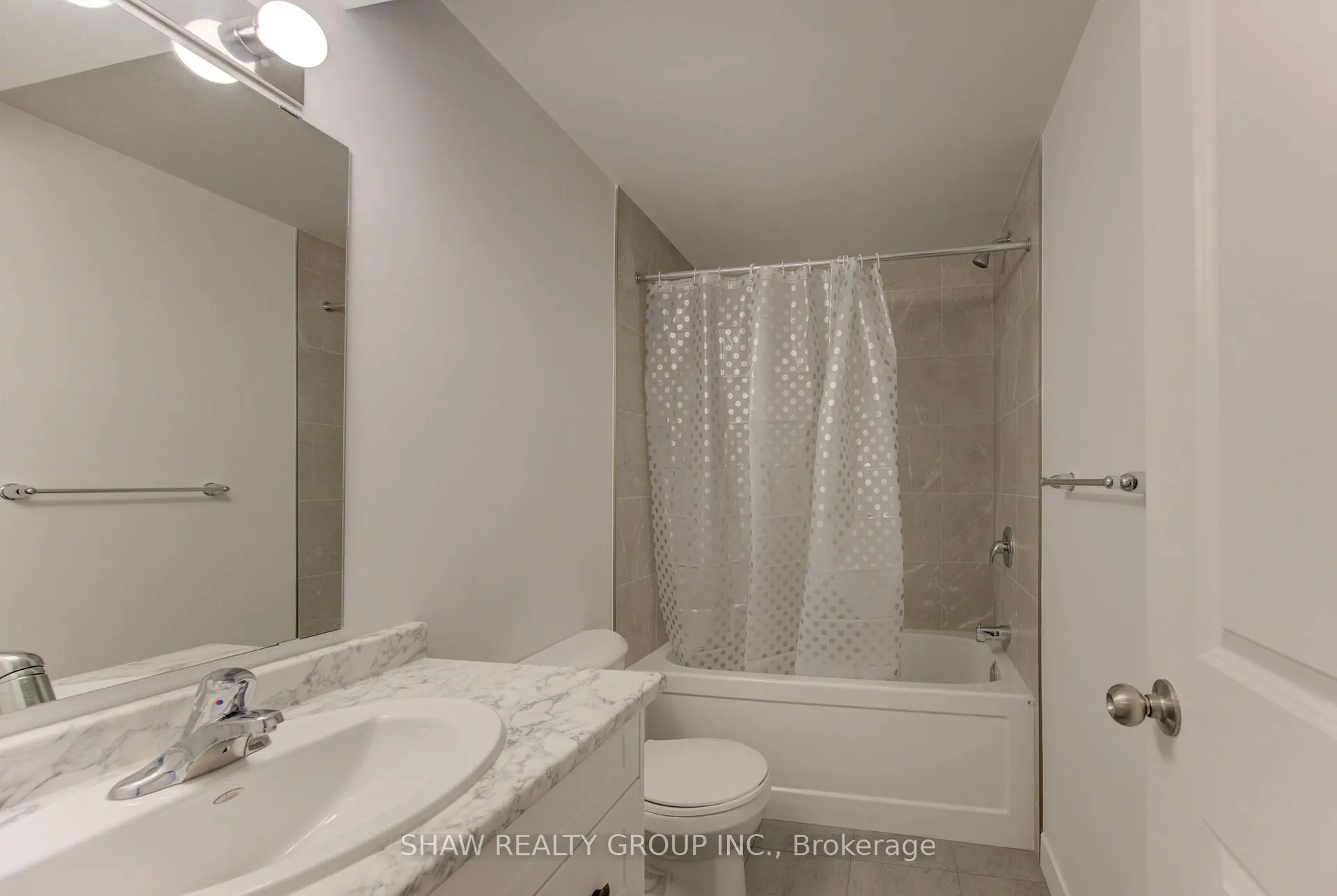 Photo 27 of 29 Oak Forest Common, Cambridge — HOMEH