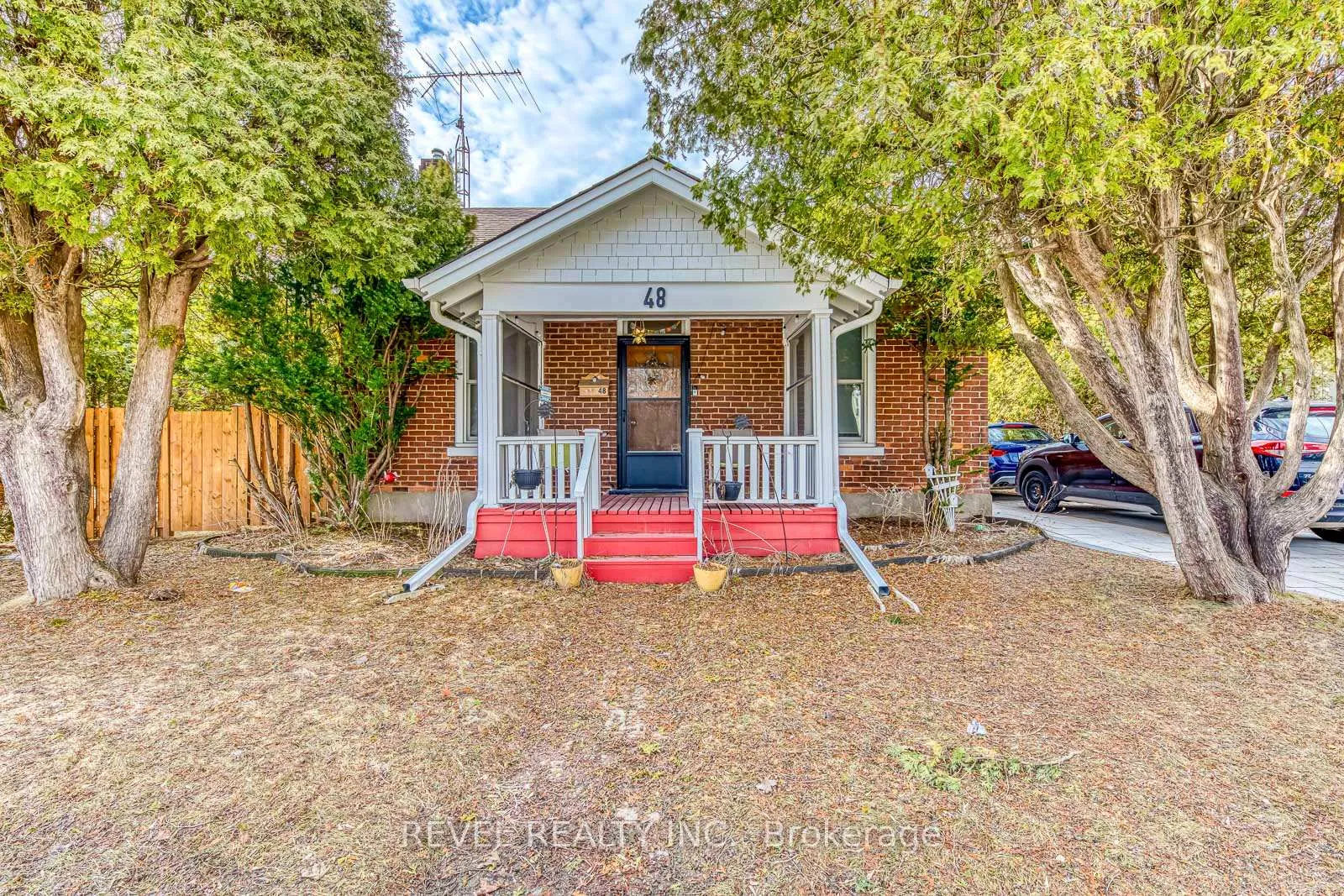 Photo 1 of 49 Young Street, Halton Hills, Acton — HOMEH