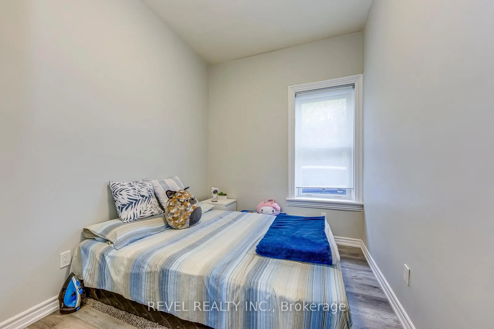 Photo 16 of 49 Young Street, Halton Hills, Acton — HOMEH