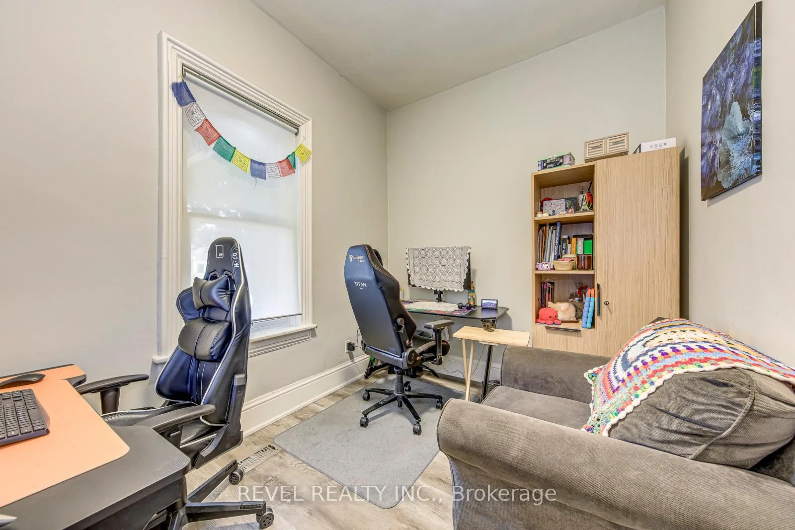 Photo 19 of 49 Young Street, Halton Hills, Acton — HOMEH