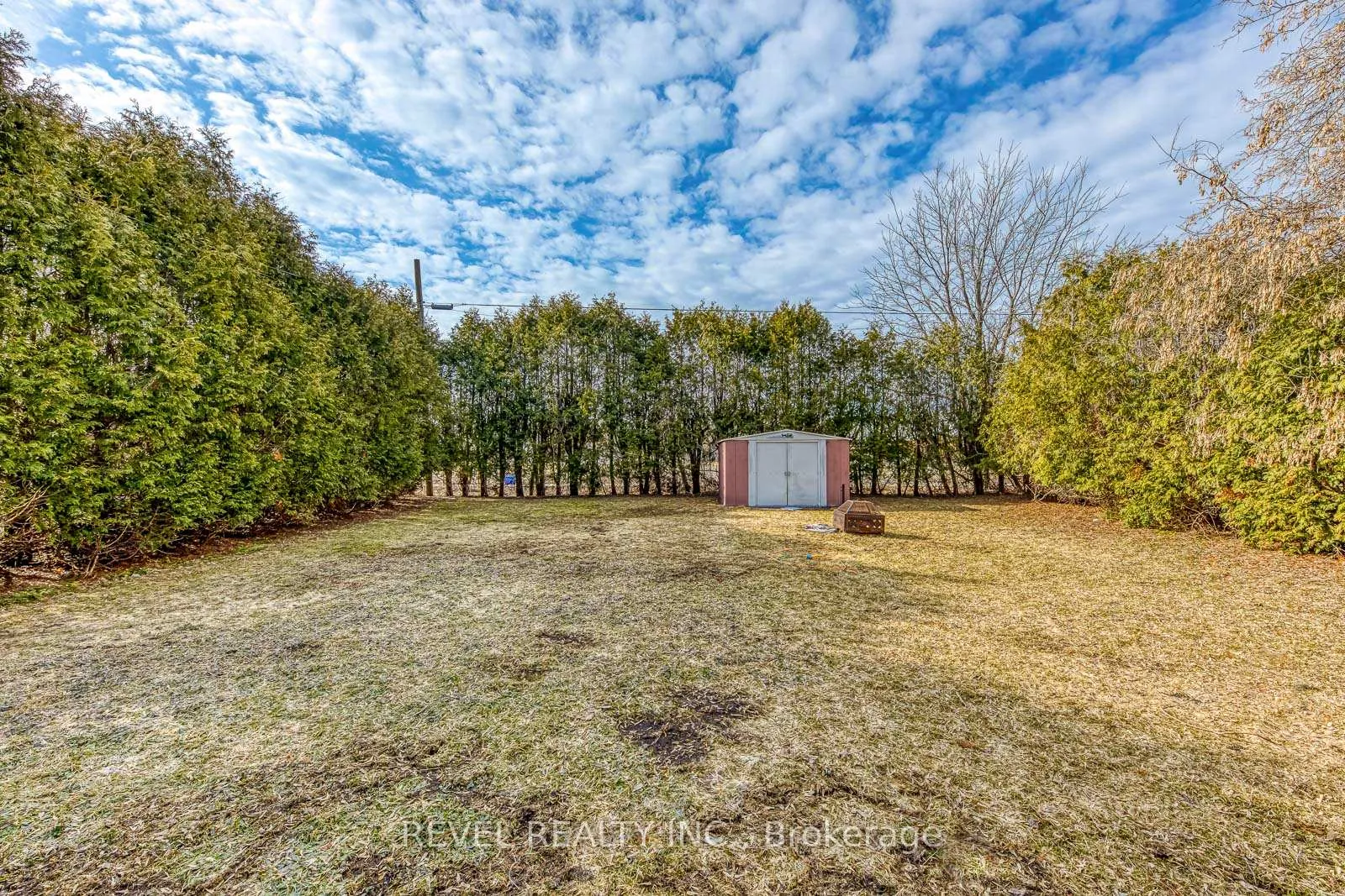 Photo 22 of 49 Young Street, Halton Hills, Acton — HOMEH