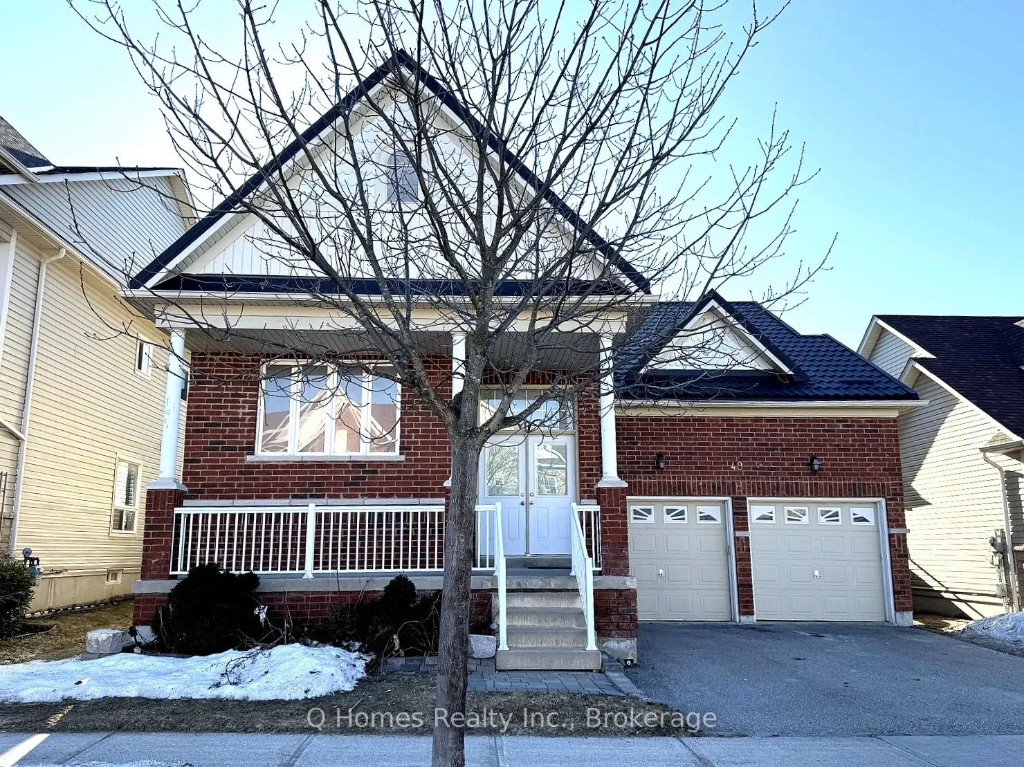 Photo 3 of 49 Counsellor Terrace, Barrie, Innis-Shore — HOMEH