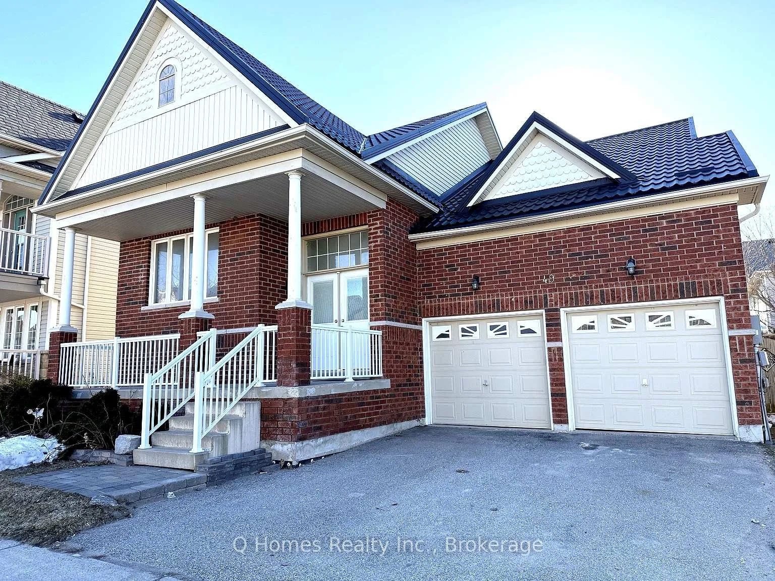 Photo 4 of 49 Counsellor Terrace, Barrie, Innis-Shore — HOMEH