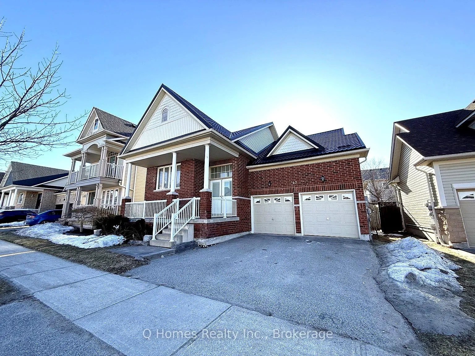 Photo 5 of 49 Counsellor Terrace, Barrie, Innis-Shore — HOMEH