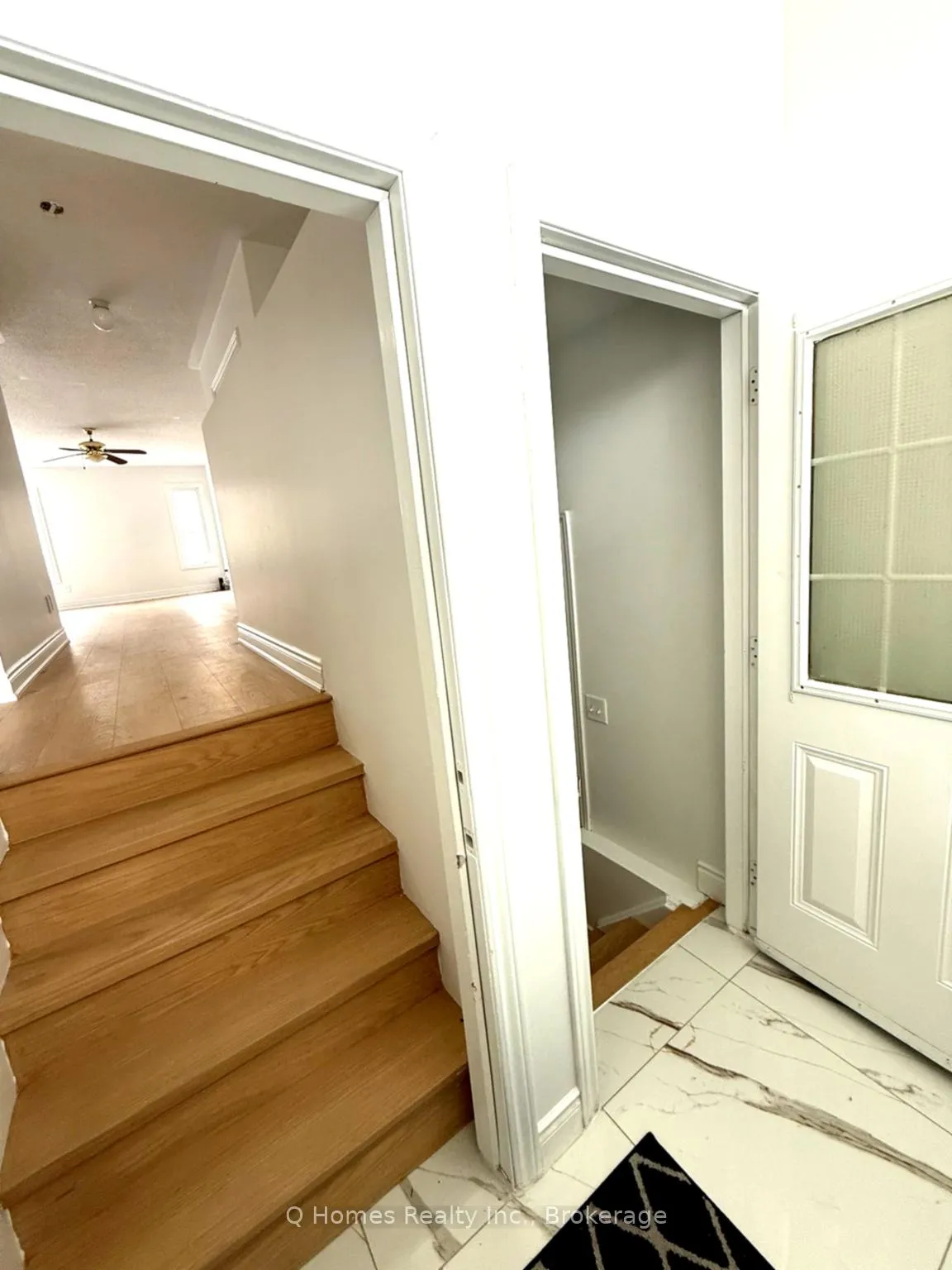 Photo 6 of 49 Counsellor Terrace, Barrie, Innis-Shore — HOMEH