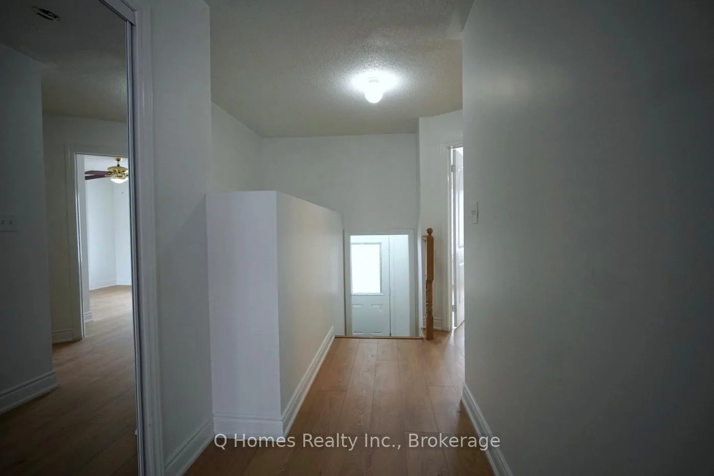 Photo 8 of 49 Counsellor Terrace, Barrie, Innis-Shore — HOMEH