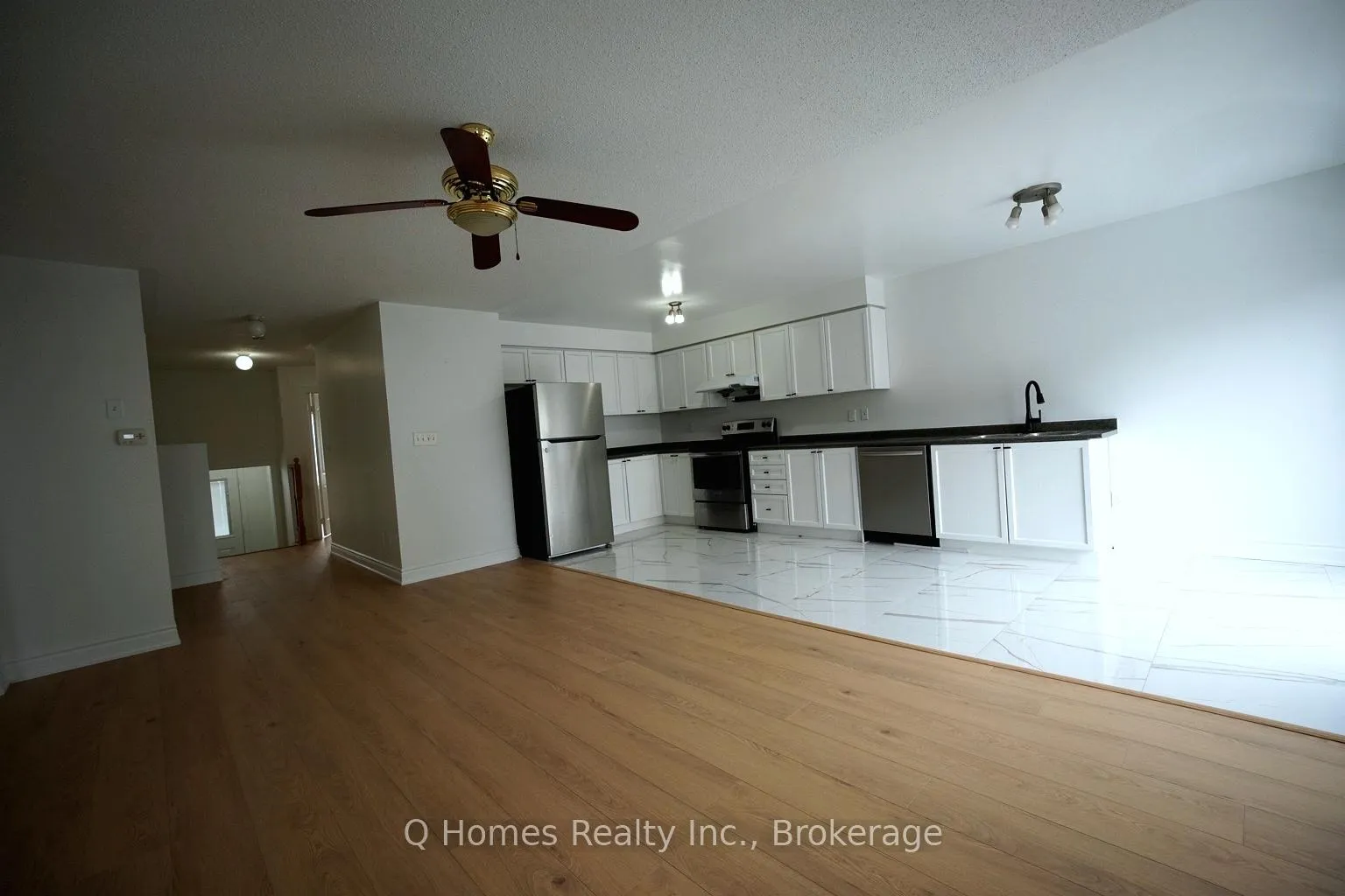 Photo 13 of 49 Counsellor Terrace, Barrie, Innis-Shore — HOMEH