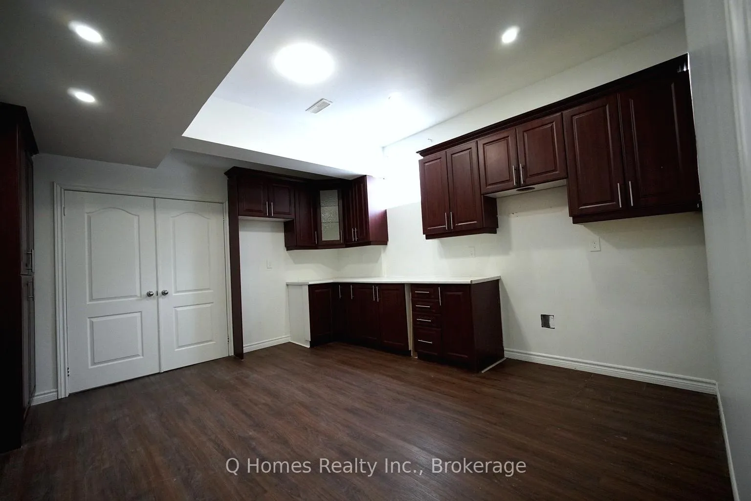 Photo 26 of 49 Counsellor Terrace, Barrie, Innis-Shore — HOMEH