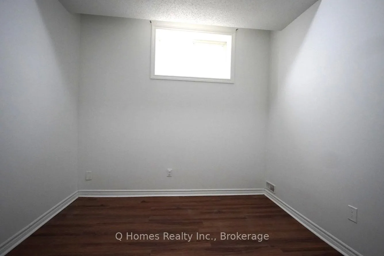 Photo 29 of 49 Counsellor Terrace, Barrie, Innis-Shore — HOMEH