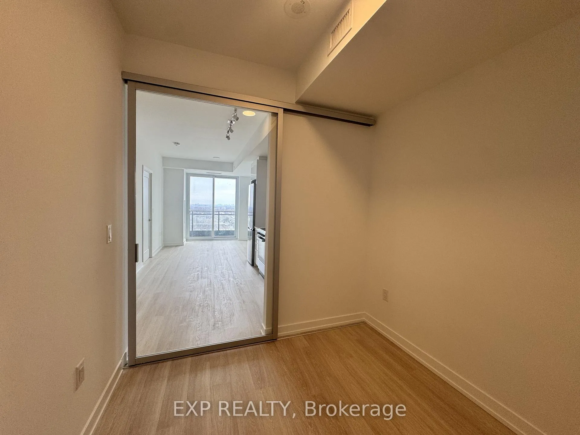 Photo 10 of Unit 2009, 9751 Markham Road, Markham, Greensborough — HOMEH