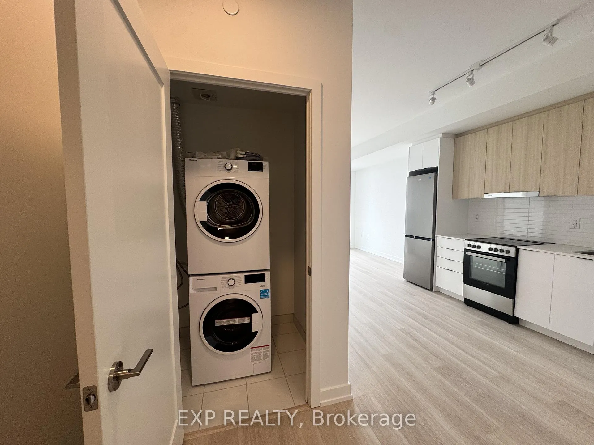 Photo 13 of Unit 2009, 9751 Markham Road, Markham, Greensborough — HOMEH