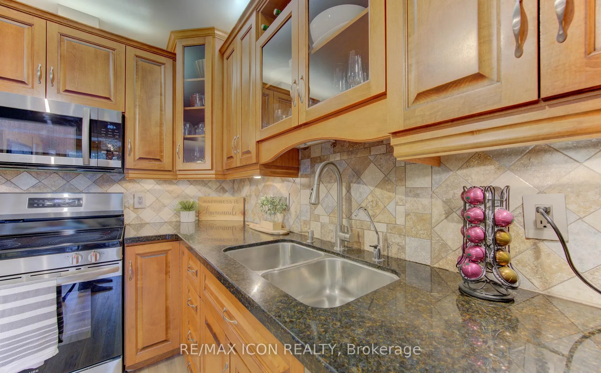Photo 14 of 113 Anvil Street, Kitchener — HOMEH