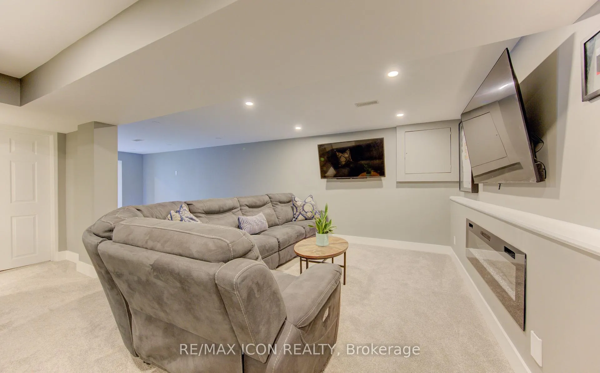 Photo 35 of 113 Anvil Street, Kitchener — HOMEH