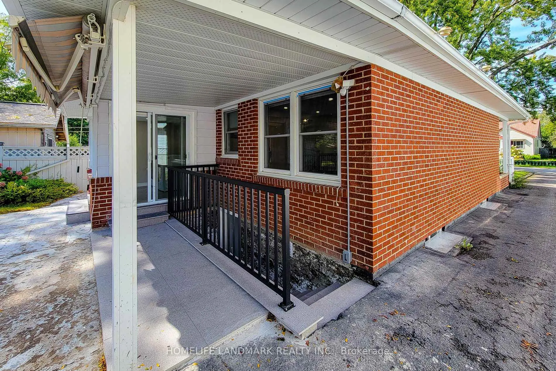Photo 3 of Unit Lower, 75 Bayview Drive, St. Catharines, Port Dalhousie — HOMEH