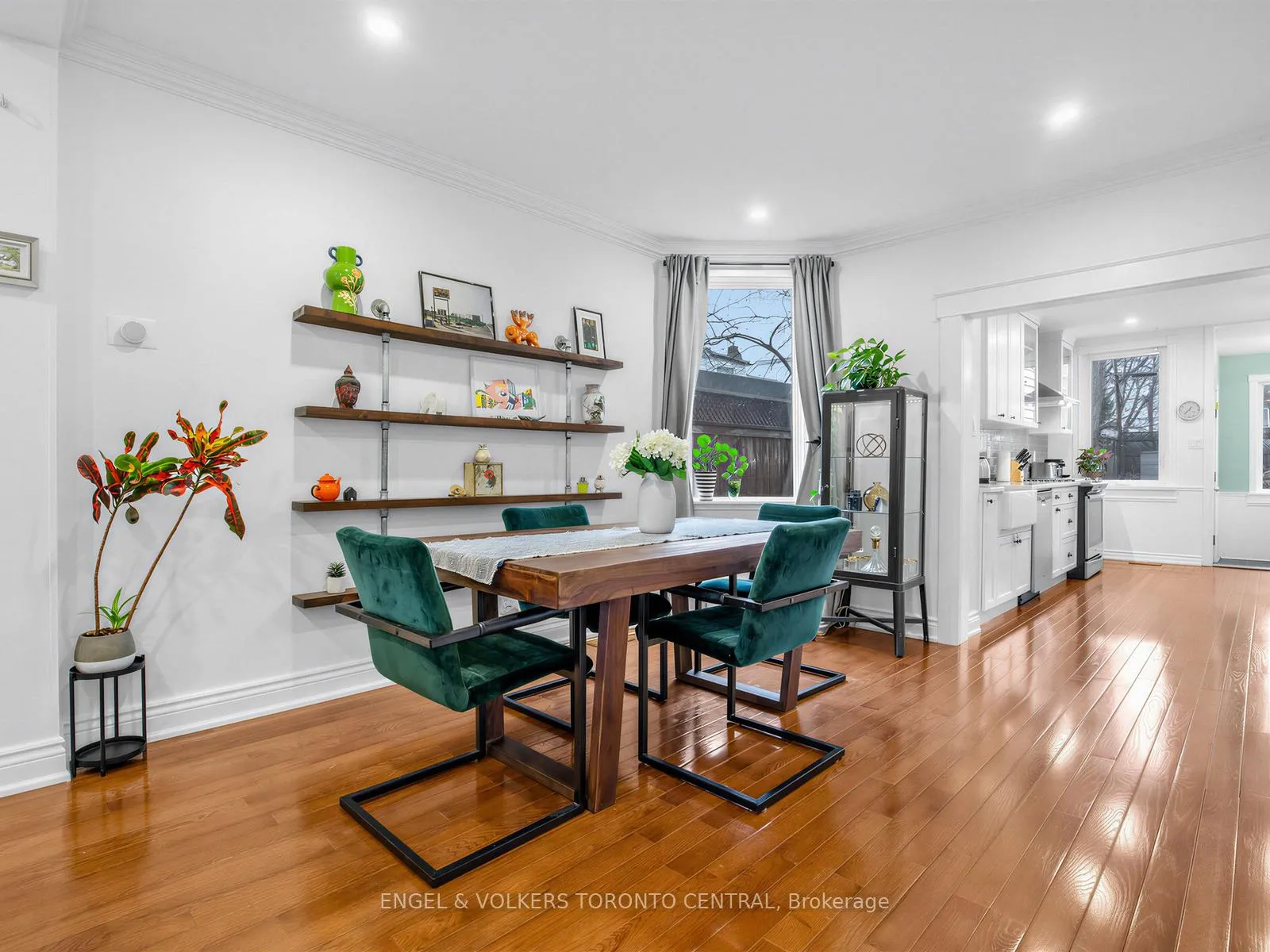 Photo 4 of 4 Felstead Avenue, Toronto, Greenwood-Coxwell — HOMEH