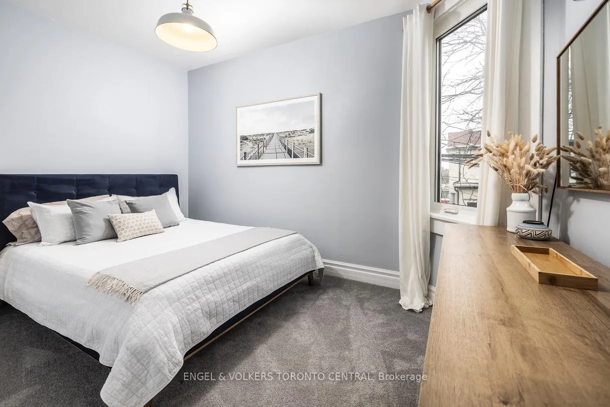Photo 10 of 4 Felstead Avenue, Toronto, Greenwood-Coxwell — HOMEH