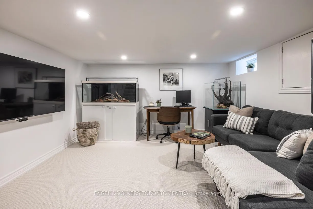 Photo 13 of 4 Felstead Avenue, Toronto, Greenwood-Coxwell — HOMEH