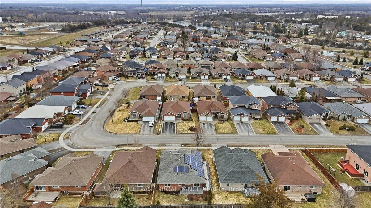 Photo 28 of 12 Chelsea Crescent, Belleville, Thurlow Ward — HOMEH