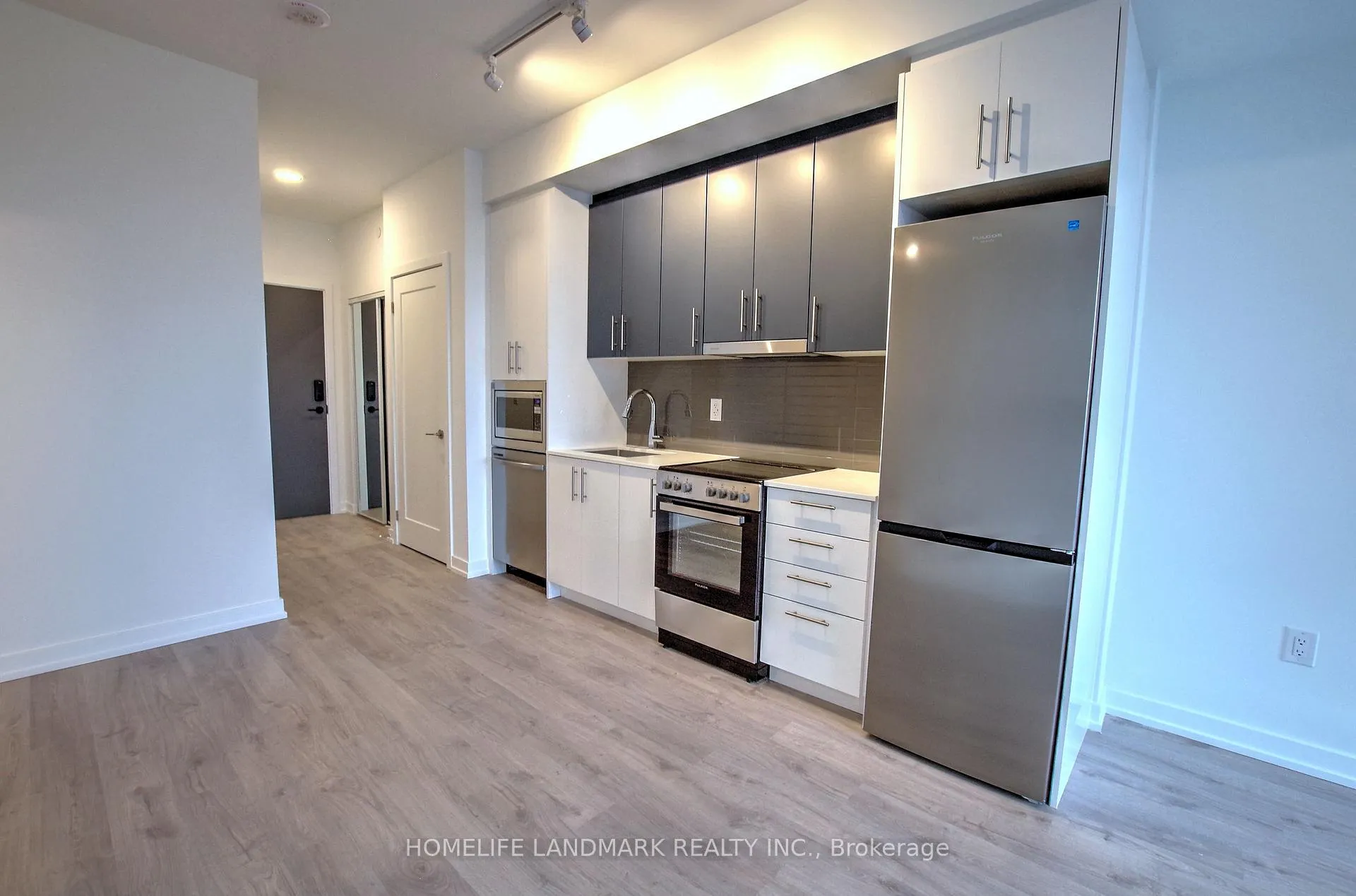 Photo 2 of Unit 2112, 9763 Markham Road, Markham, Greensborough — HOMEH