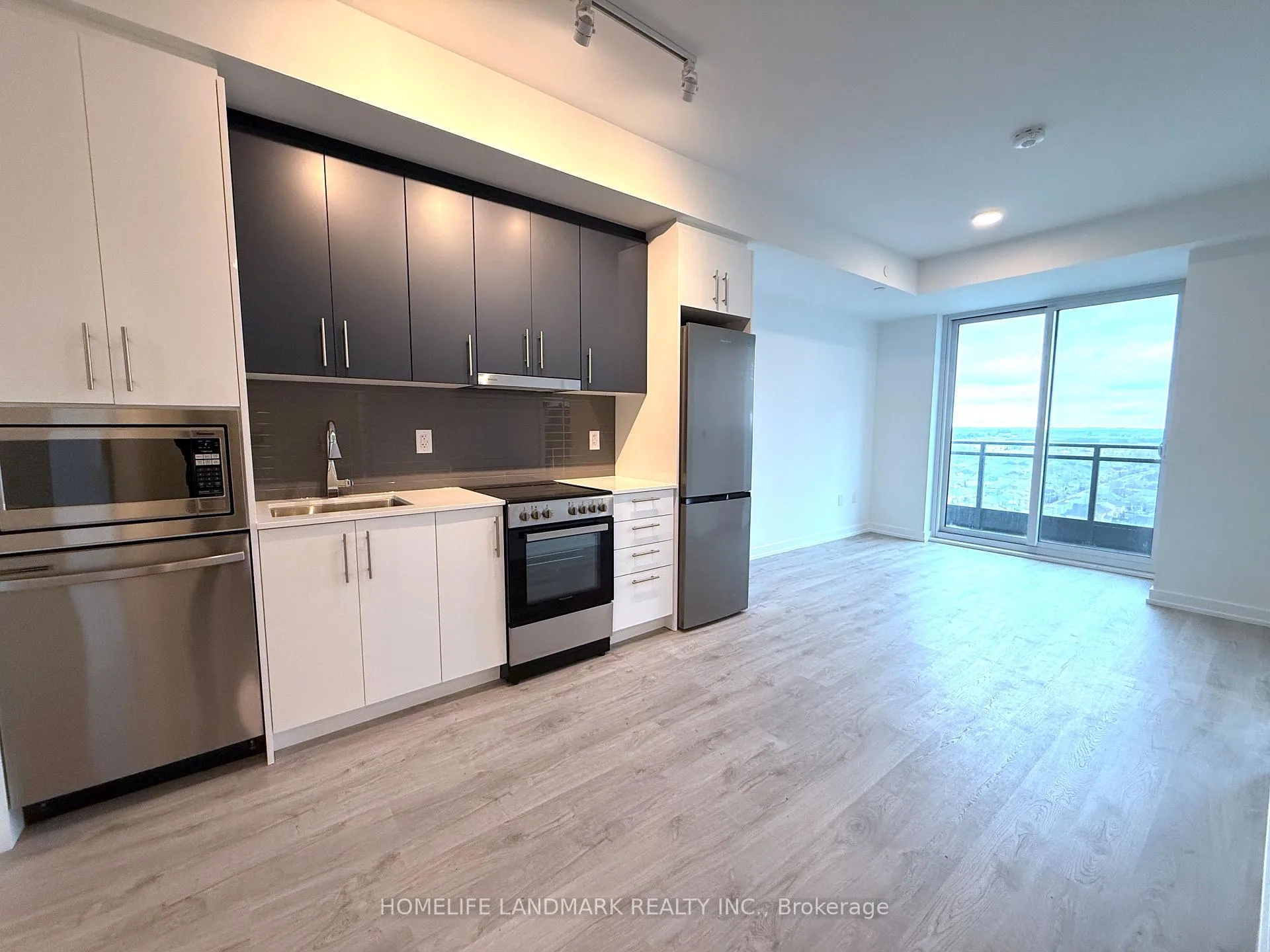 Photo 3 of Unit 2112, 9763 Markham Road, Markham, Greensborough — HOMEH