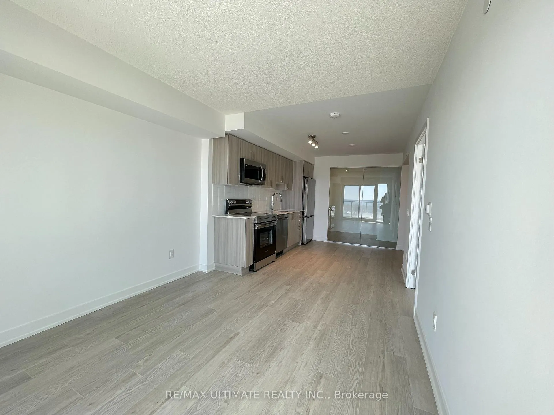 Photo 8 of Unit 2306, 1010 Sandy Beach Road, Pickering, Bay Ridges — HOMEH