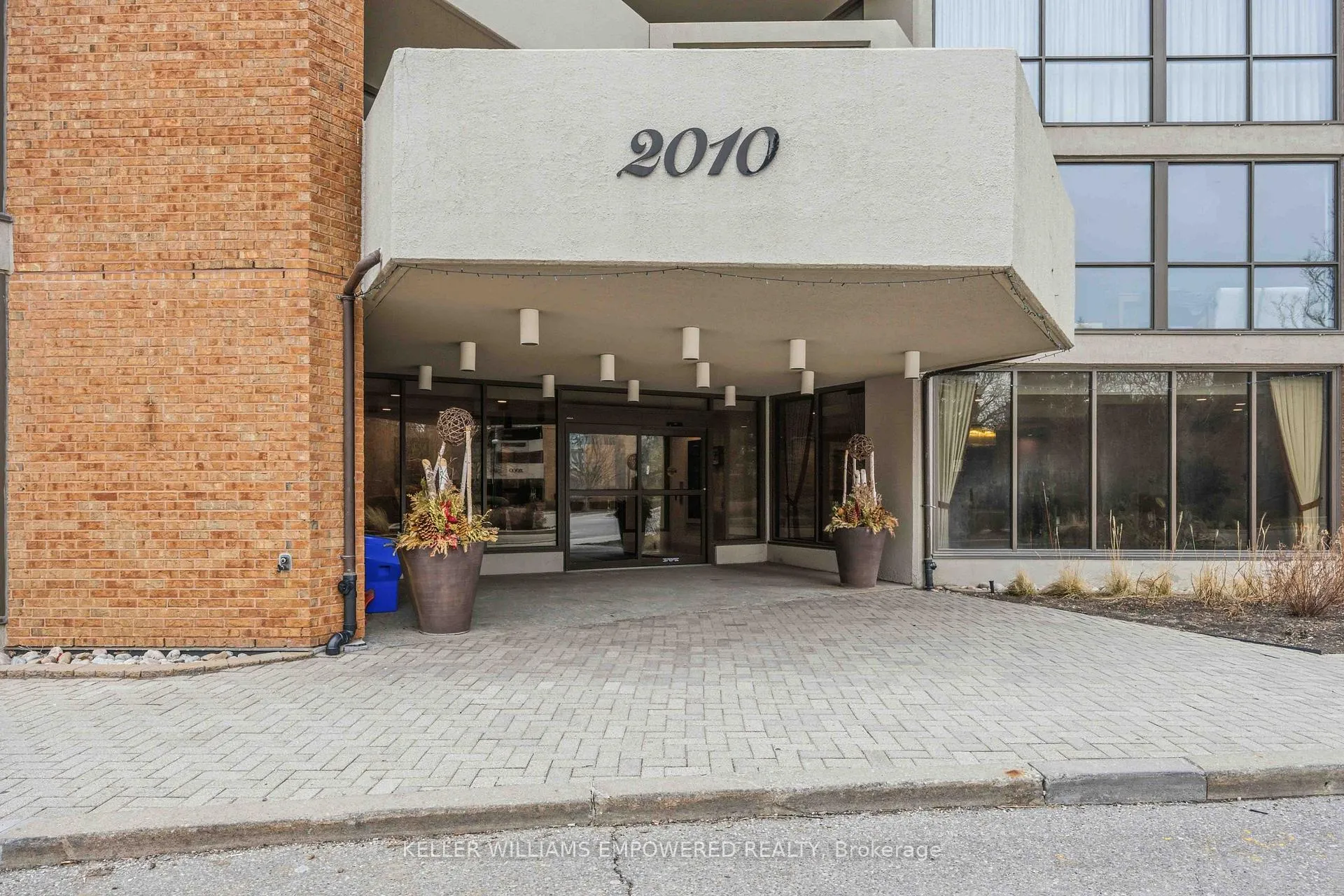 Photo 41 of Unit 2405, 2010 Islington Avenue, Etobicoke, Kingsview Village-The Westway — HOMEH